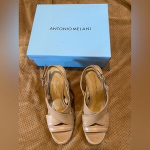 Antonio Melani Austine Misha Tan Wedge Sandals Sz 7 Like New